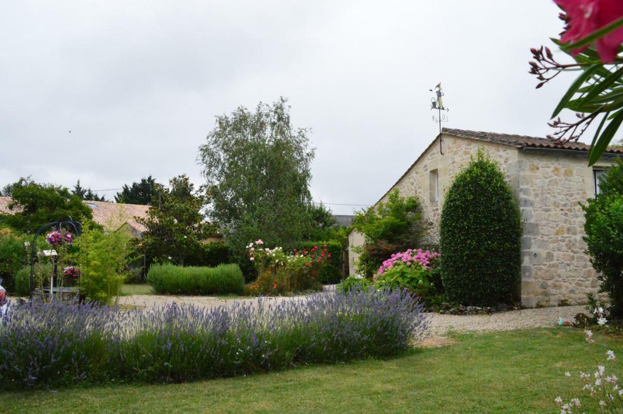 Chambres D'Hotes Du Domaine De Lansac Lansac  Exterior foto