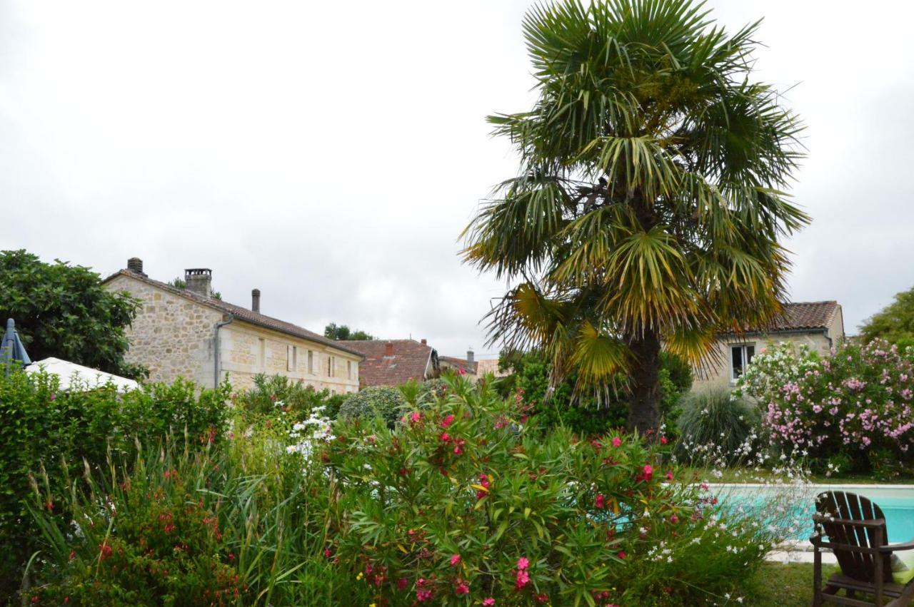 Chambres D'Hotes Du Domaine De Lansac Lansac  Exterior foto